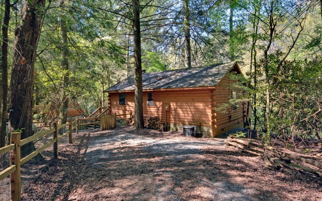 North Georgia Cabin Rentals Pet Friendly River