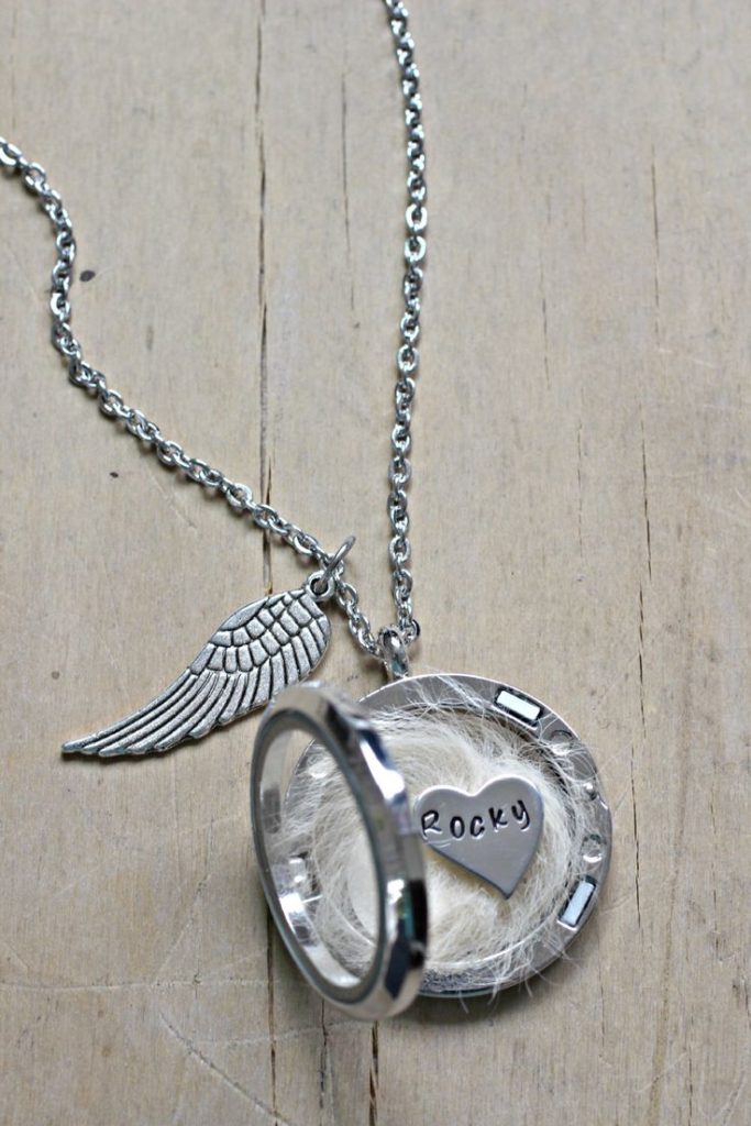 Pet Ashes Keepsake Jewelry