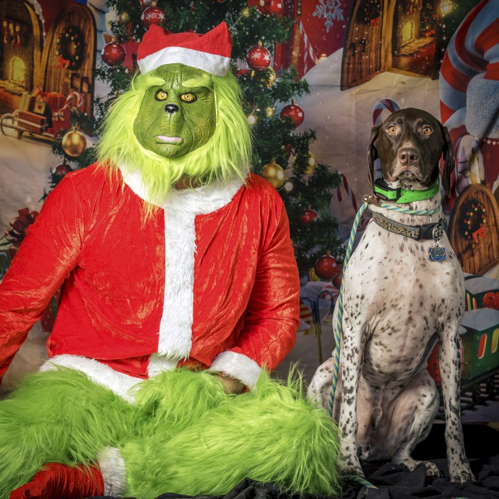 photos with pets and santa